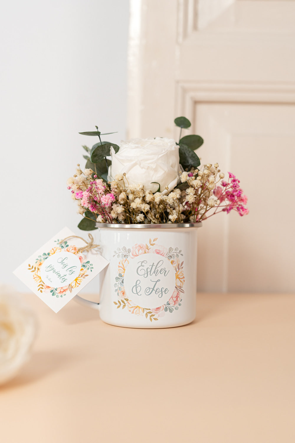 Taza Vintage con Flores Preservadas- Sois los siguientes