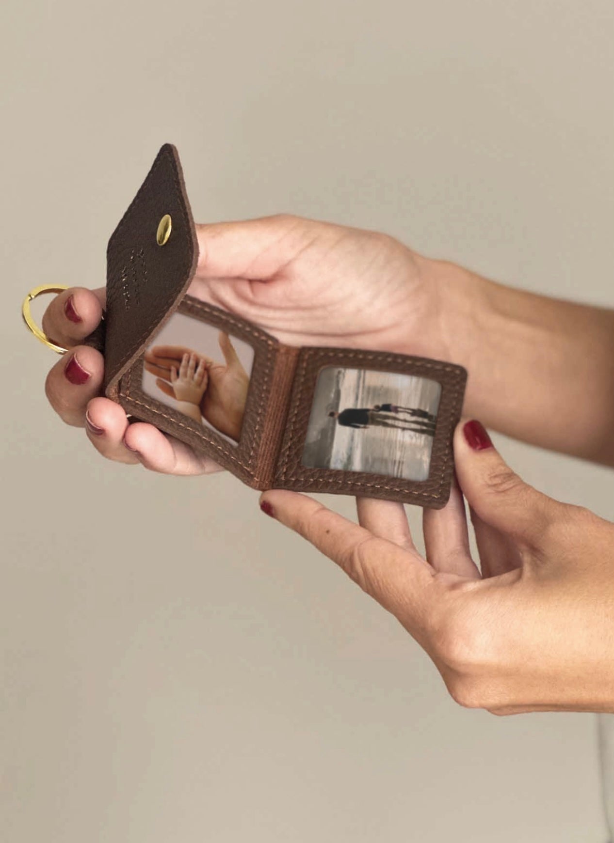 Llavero Portafotos – Eres mi ejemplo, papá - THE GREAT MOUSTACHE