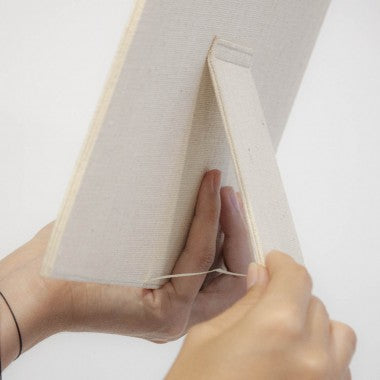 Marco Entelado Beige AMIGA ERES MI MÁS BONITA COINCIDENCIA- The Great Moustache