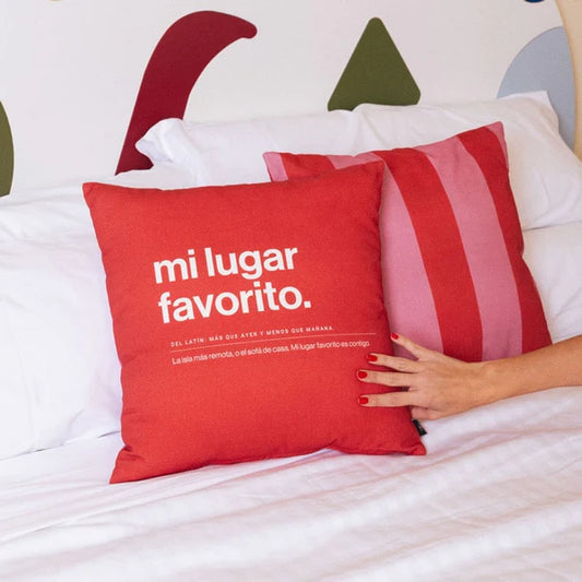 Cojín MI LUGAR FAVORITO Definición- UO*