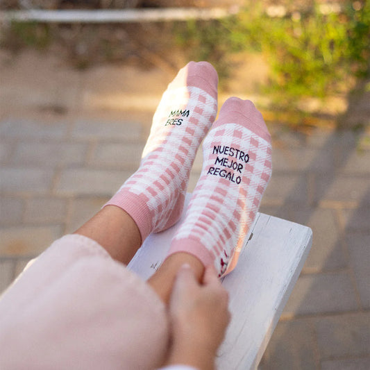 Calcetines MAMÁ ERES NUESTRO MEJOR REGALO - UO*l