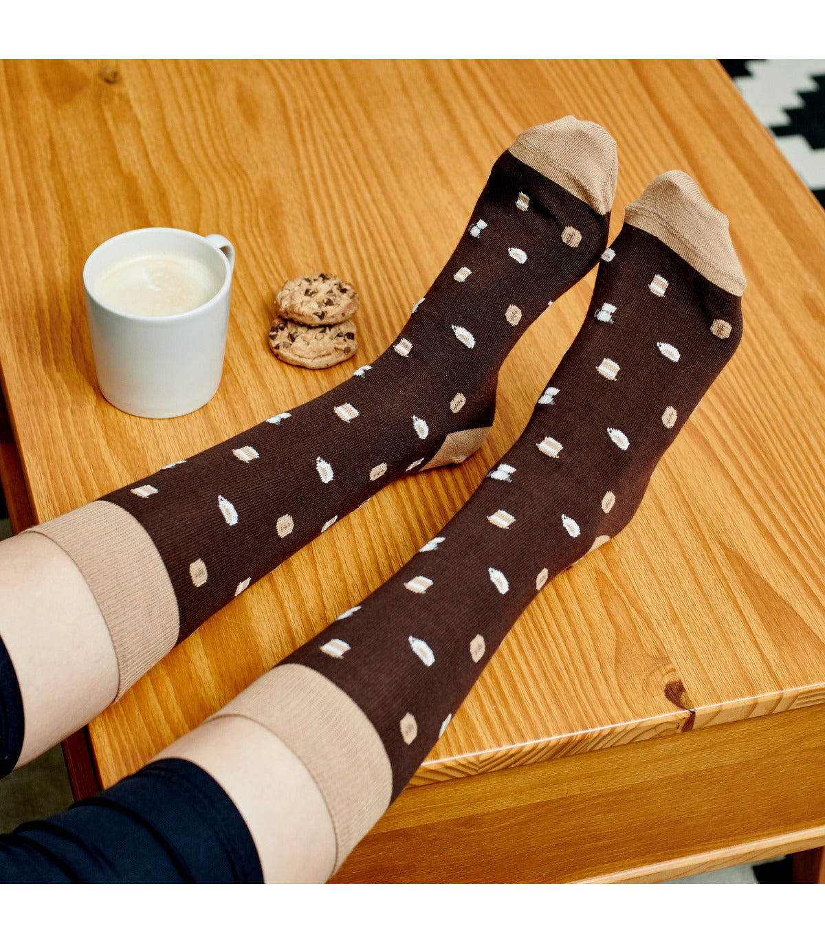 Calcetines SI PUEDES LEER ESTO TRAEME CAFE - MILIMETRADO