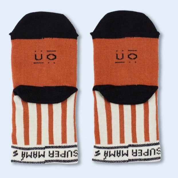 MINI CALCETINES “TENGO UNA SÚPER MAMÁ “ - UO*