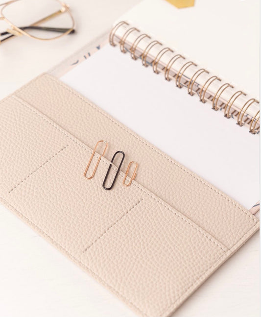 Funda de Cuero Vegano IT’S TIME Beig - THE GREAT MOUTACHE