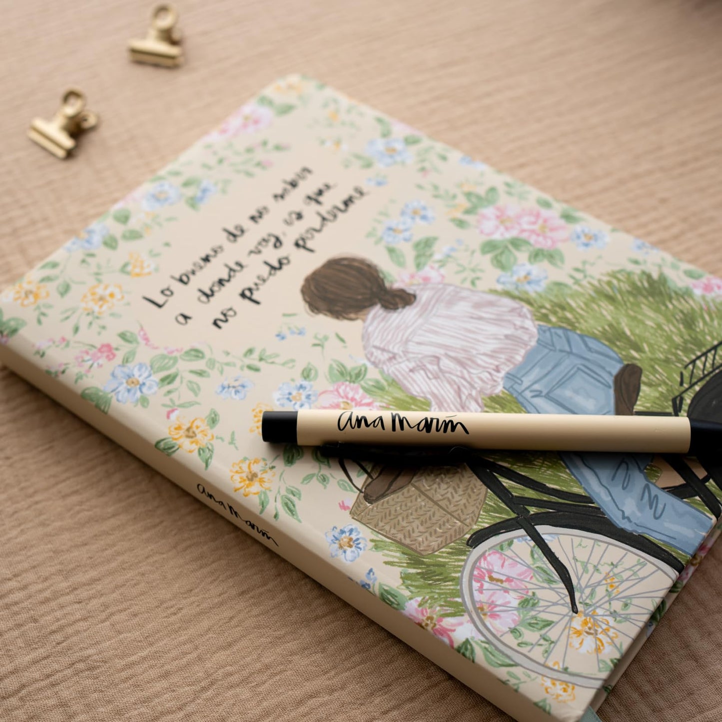 CUADERNO ANA MARIN SET PREMIUM A5 CON BOLÍGRAFO