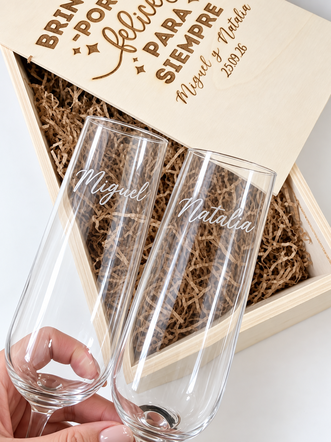 Copas de Cava Personalizadas Con Caja de Madera Brindemos por un Felices para Siempre-Be Love