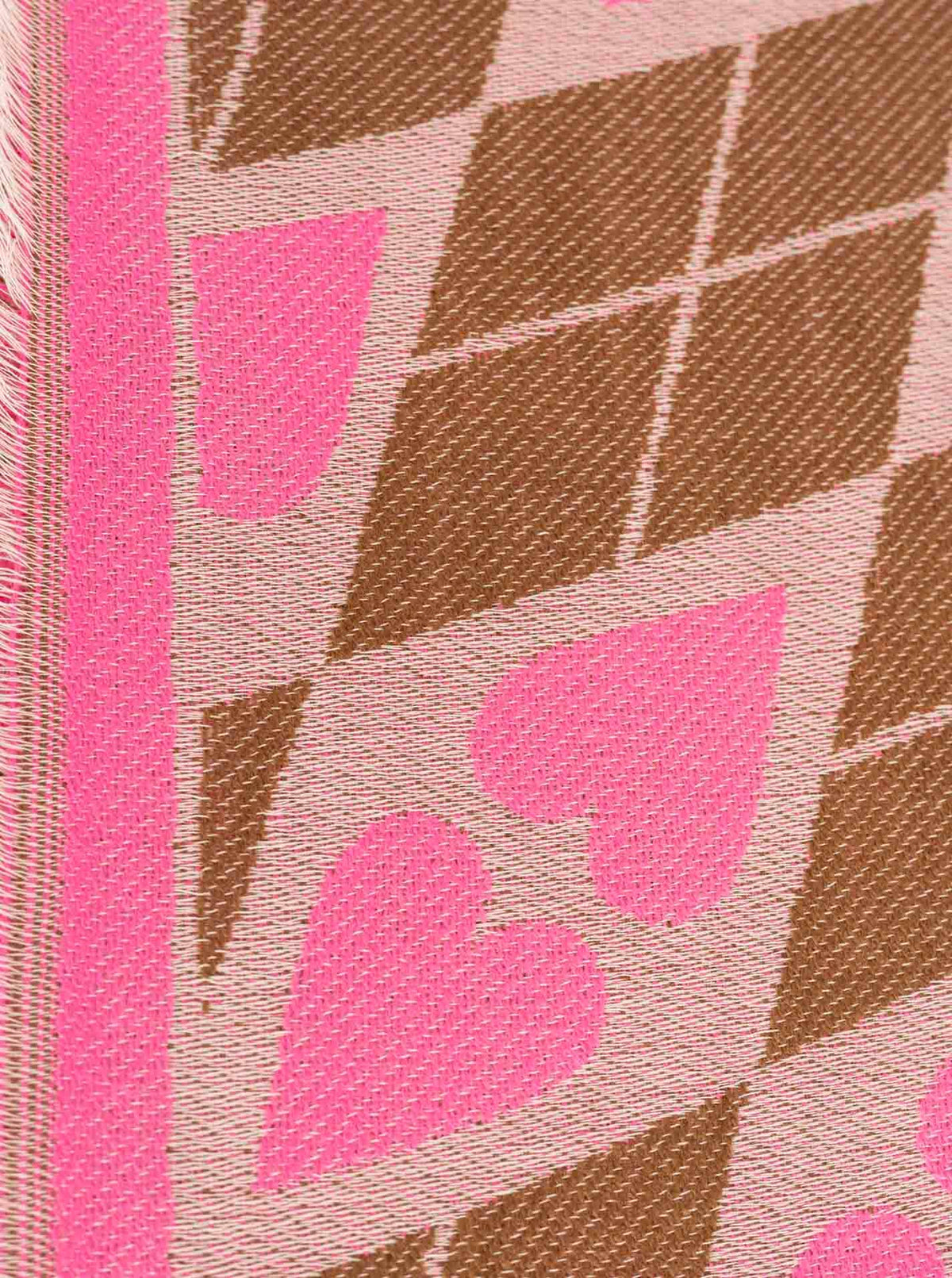 Cuadrado "Heart Plaid"