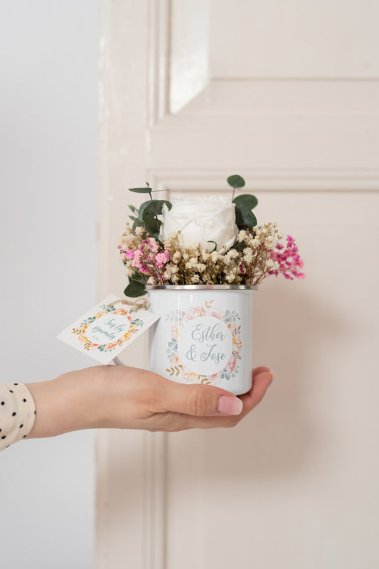 Taza Vintage con Flores Preservadas- Sois los siguientes