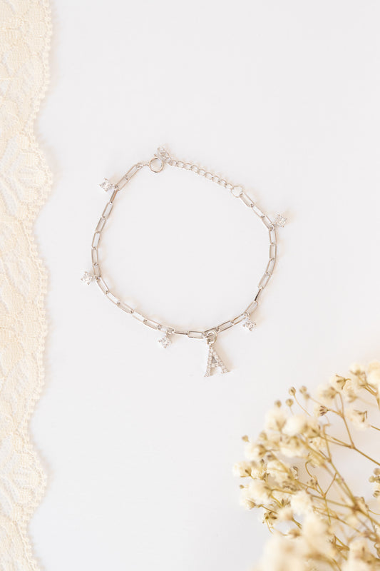 Pulsera BRIGHT INITIAL en cajita NO PUEDO DAR EL SÍ SIN TENERTE A MI LADO- Be Love