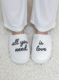 Zapatillas “All you need is love” beige - FISURA