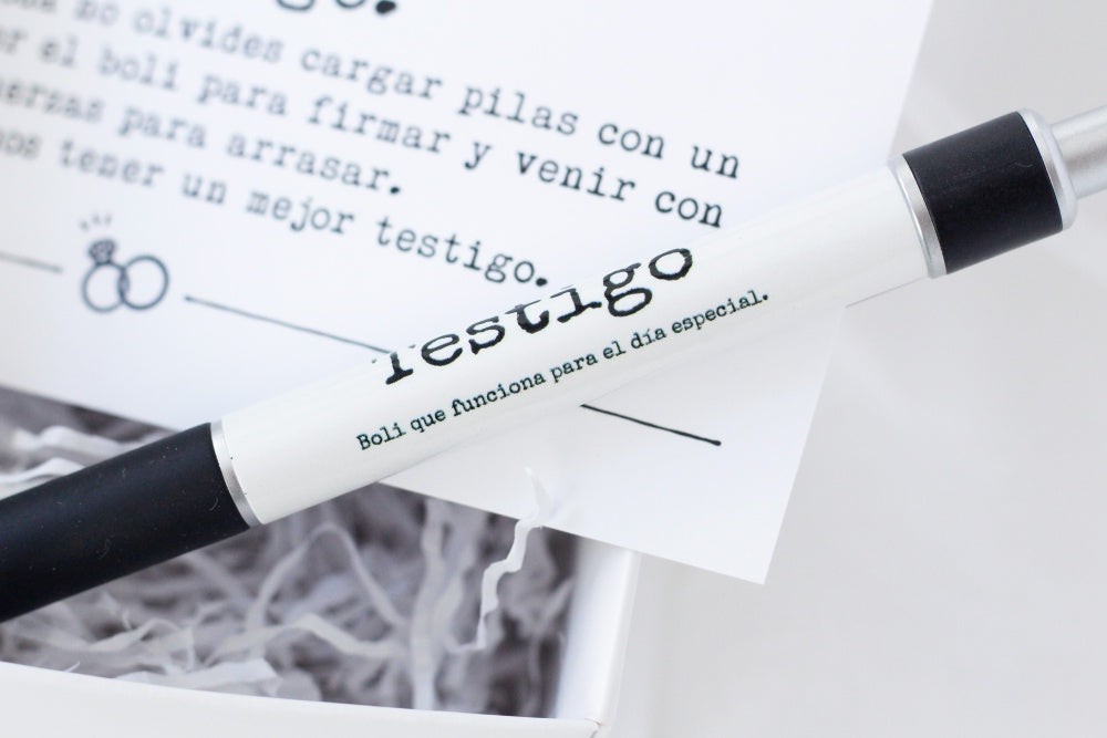 KIT TESTIGO - TAZA+ BOLI + POSTAL EN CAJITA - Be Love