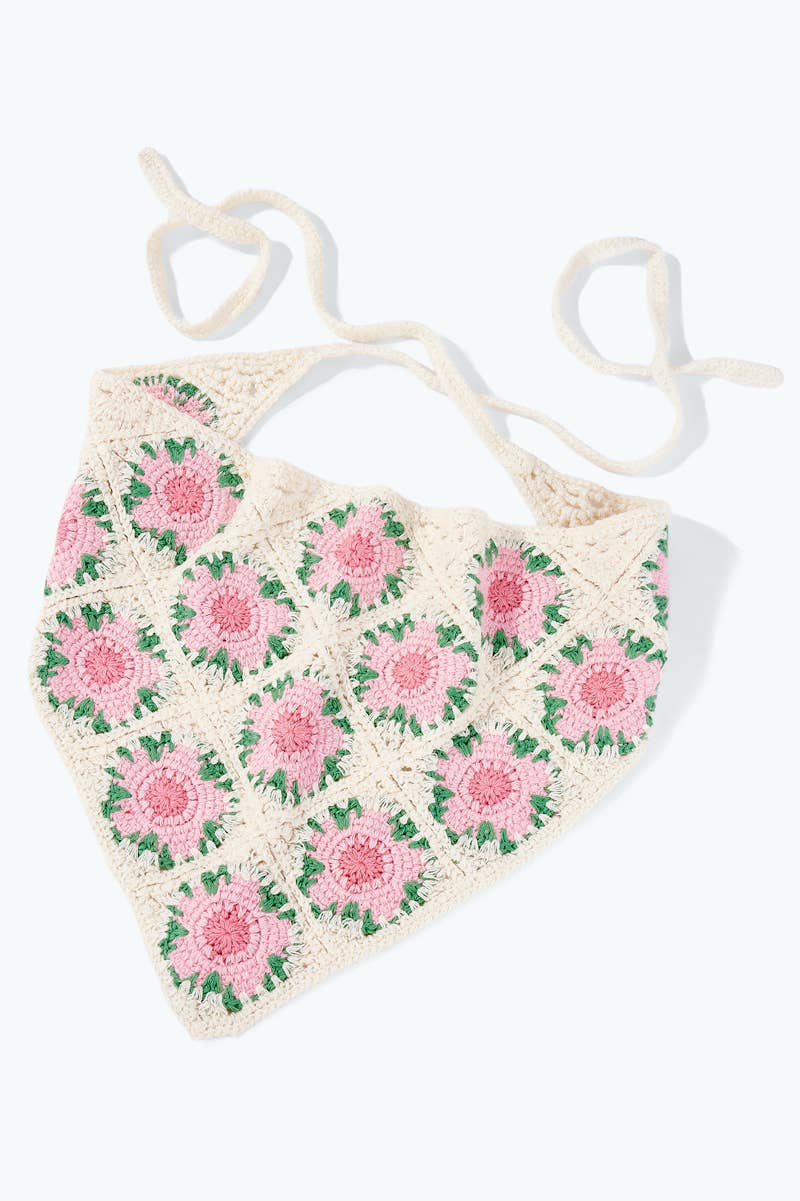 Bandana de crochet con flores