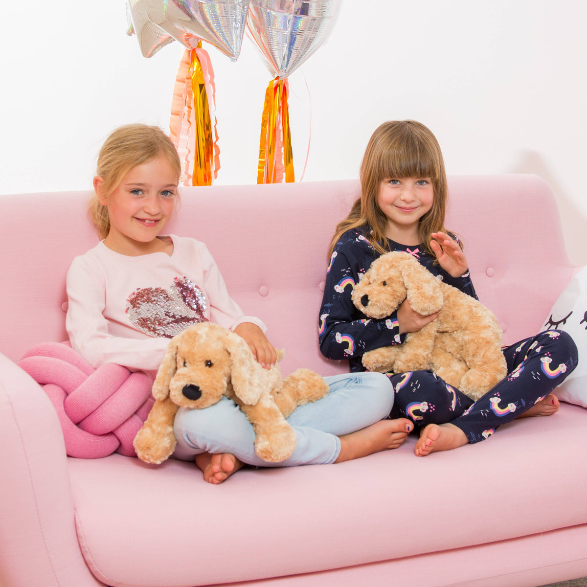 Perro de peluche beige de 40 cm