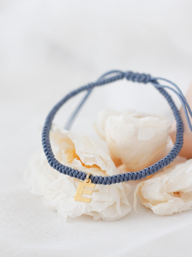 Pulsera Macramé con inicial en Plata Chapado Oro-Be Love