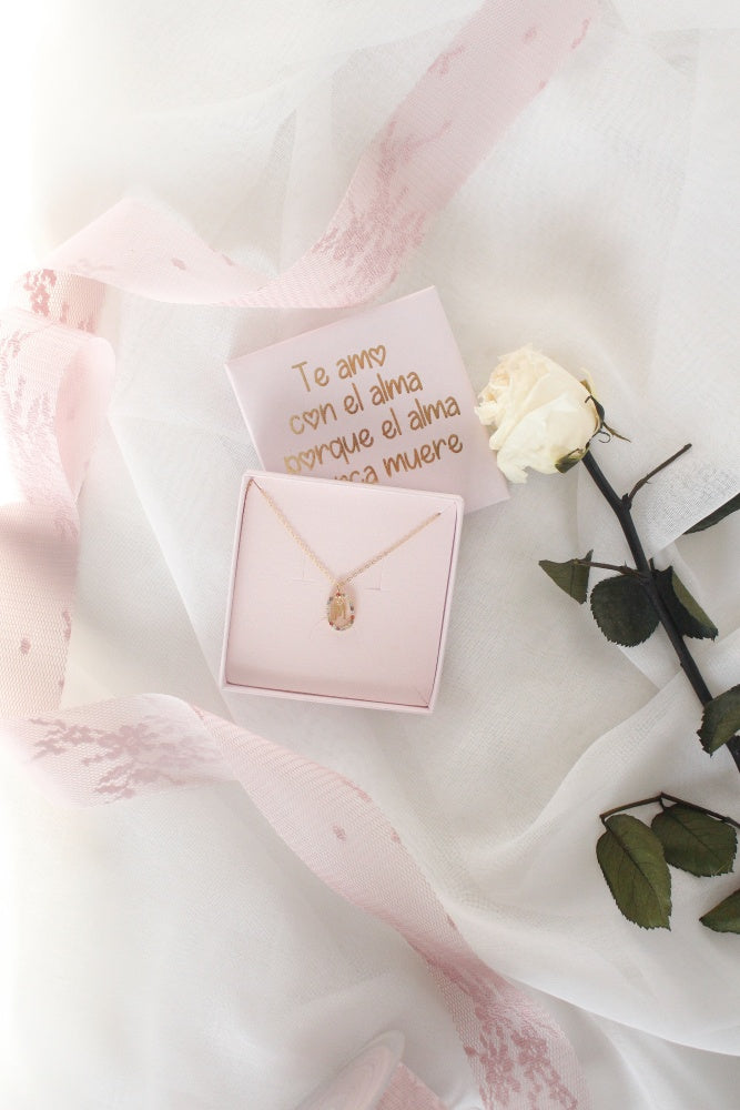 Gargantilla Inicial Te amo con el alma - Be Love