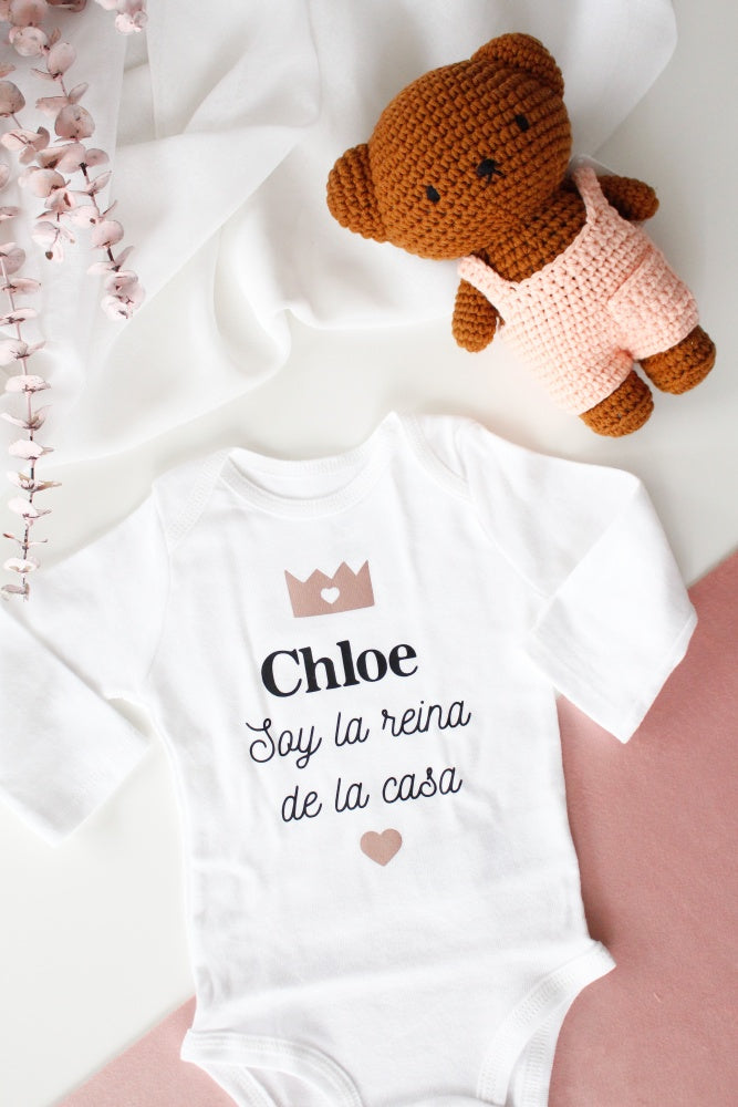 BODY BEBÉ PERSONALIZADO - SOY LA REINA DE LA CASA- Be Love