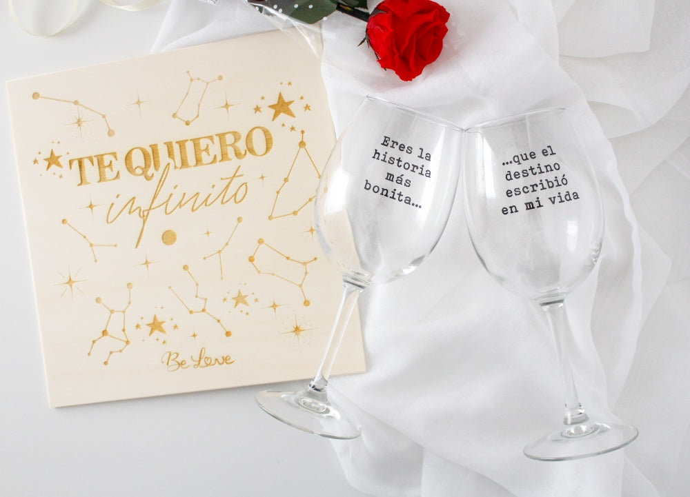 COPAS DE VINO "Eres la historia más bonita...que el destino escribió en mi vida" en caja de madera- Be Love
