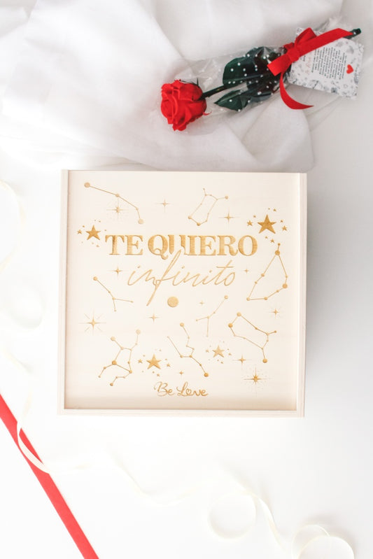 COPAS DE VINO "Eres la historia más bonita...que el destino escribió en mi vida" en caja de madera- Be Love