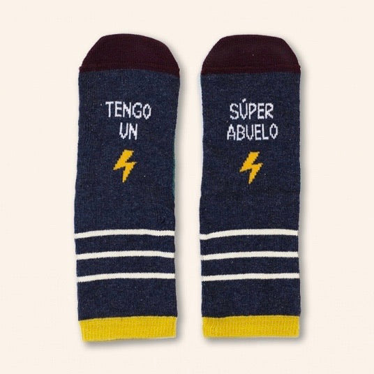 MINI CALCETINES “TENGO UN SÚPER ABUELO” - UO*