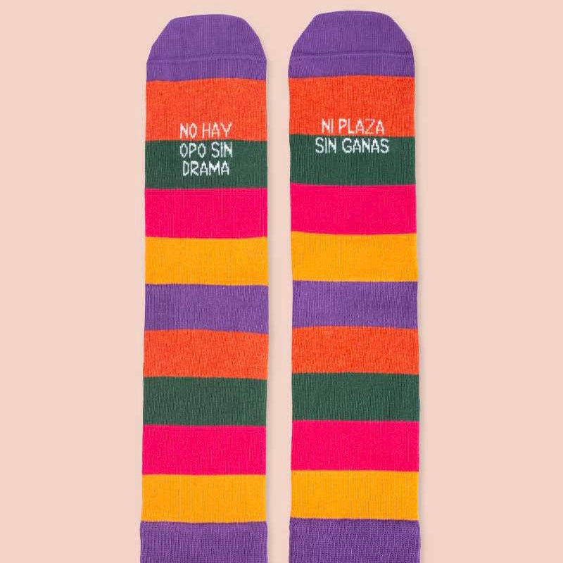 Calcetines NO HAY OPO SIN DRAMA, NI PLAZA SIN GANAS - UO*