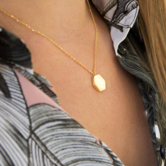 Gargantilla HEXAGON KUKU dorada