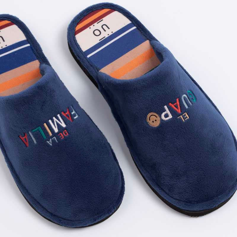 Zapatillas EL GUAPO DE LA FAMILIA - UO*