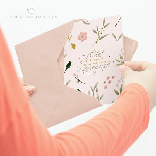 Tarjeta ES EL CUMPLE DE ALGUIEN MUY ESPECIAL - The Great Moustache