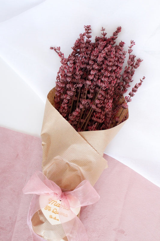 RAMO DE LAVANDA PRESERVADA ROSA -MAMÁ TE QUIERO