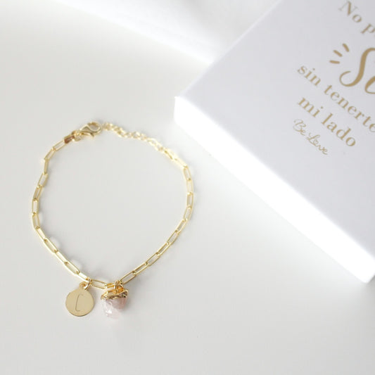 Pulsera de Plata con Inicial y Piedra Cuarzo Rosa en cajita "NO PUEDO DAR EL SÍ SIN TENERTE A MI LADO"-Be Love