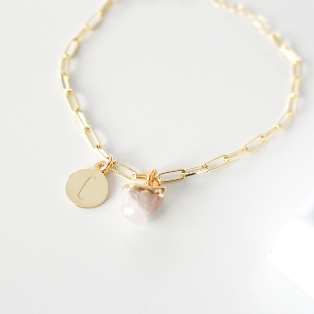 Pulsera de Plata con Inicial y Piedra Cuarzo Rosa en cajita "NO PUEDO DAR EL SÍ SIN TENERTE A MI LADO"-Be Love