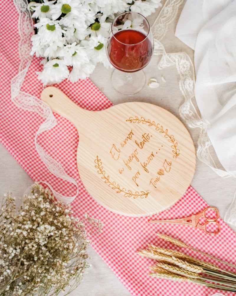TABLA DE MADERA COCINA-PERSONALIZADA- EL AMOR A FUEGO LENTO...